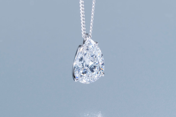 ペアシェイプダイヤモンドのネックレス JE01375 2枚目の画像