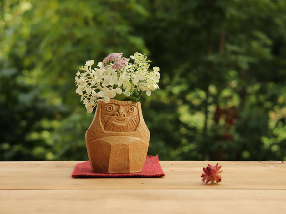 「クマゲラ行者さんの花入れ」　 1枚目の画像