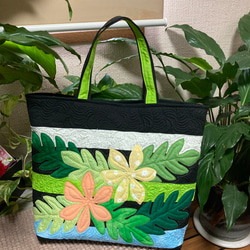 ハワイアンキルト　ハワイアンキルトバッグ　ホヌ　カメ　トートバッグ 花柄ホヌとお花のハワイアンキルトバック トートバッグ yoyomi