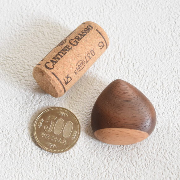 再販・栗のブローチ 2枚目の画像