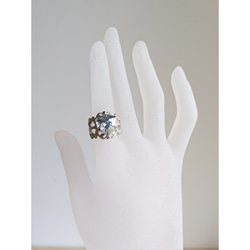 銀色色調 | 華麗高品質水晶夢幻戒指 | 三角形大寬哥德式 第6張的照片