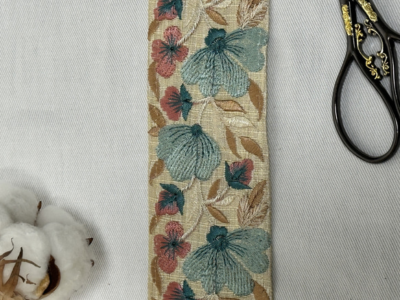 インド刺繡リボン 幅50mm  25cm～  ライトブルー×ピンク 4枚目の画像