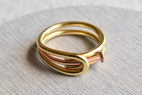 黃銅x銅雙色指甲環金色黃銅底座 第1張的照片