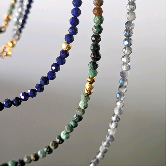 秋冬的濃鬱藍色 ◆ 銀金戀人，青金石與托帕石超長項鍊，醫用不鏽鋼，秋季限量版 第16張的照片