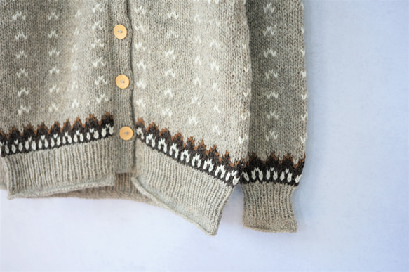 ★SALE【即納可】ウール・ノルディック柄・ハイネックカーディガン（N-430084-グレー）・ペルーニット 