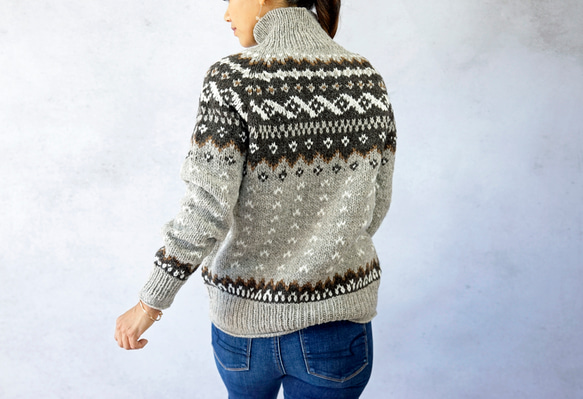 ★SALE【即納可】ウール・ノルディック柄・ハイネックカーディガン（N-430084-グレー）・ペルーニット 