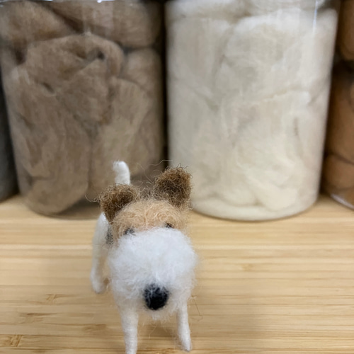 羊毛フェルト犬 ワイヤーフォックステリア ハンドメイド置物