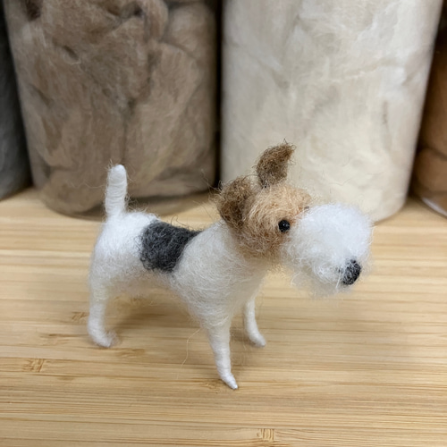 羊毛フェルト犬 ワイヤーフォックステリア ハンドメイド置物