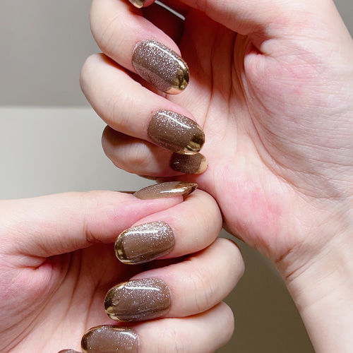 キラキラマグネットフレンチネイル ネイルチップ（つけ爪） nail_hana