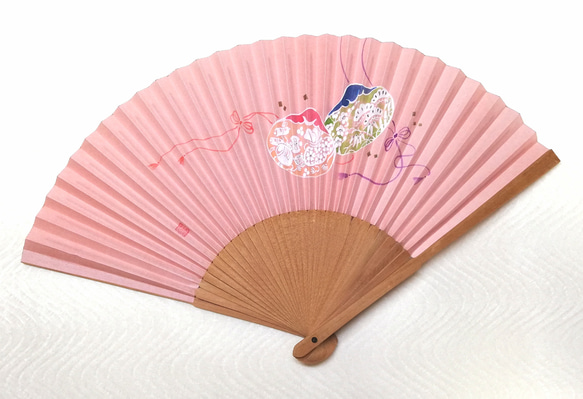 白檀扇子 白檀扇子の本物と偽物の見分け方は？価格と香りがポイント