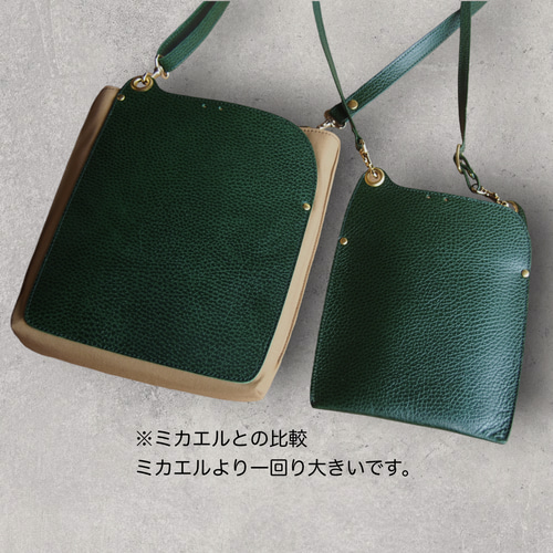 カエル型　サコッシュ　ハンドメイド カエル型サコッシュハンドメイド