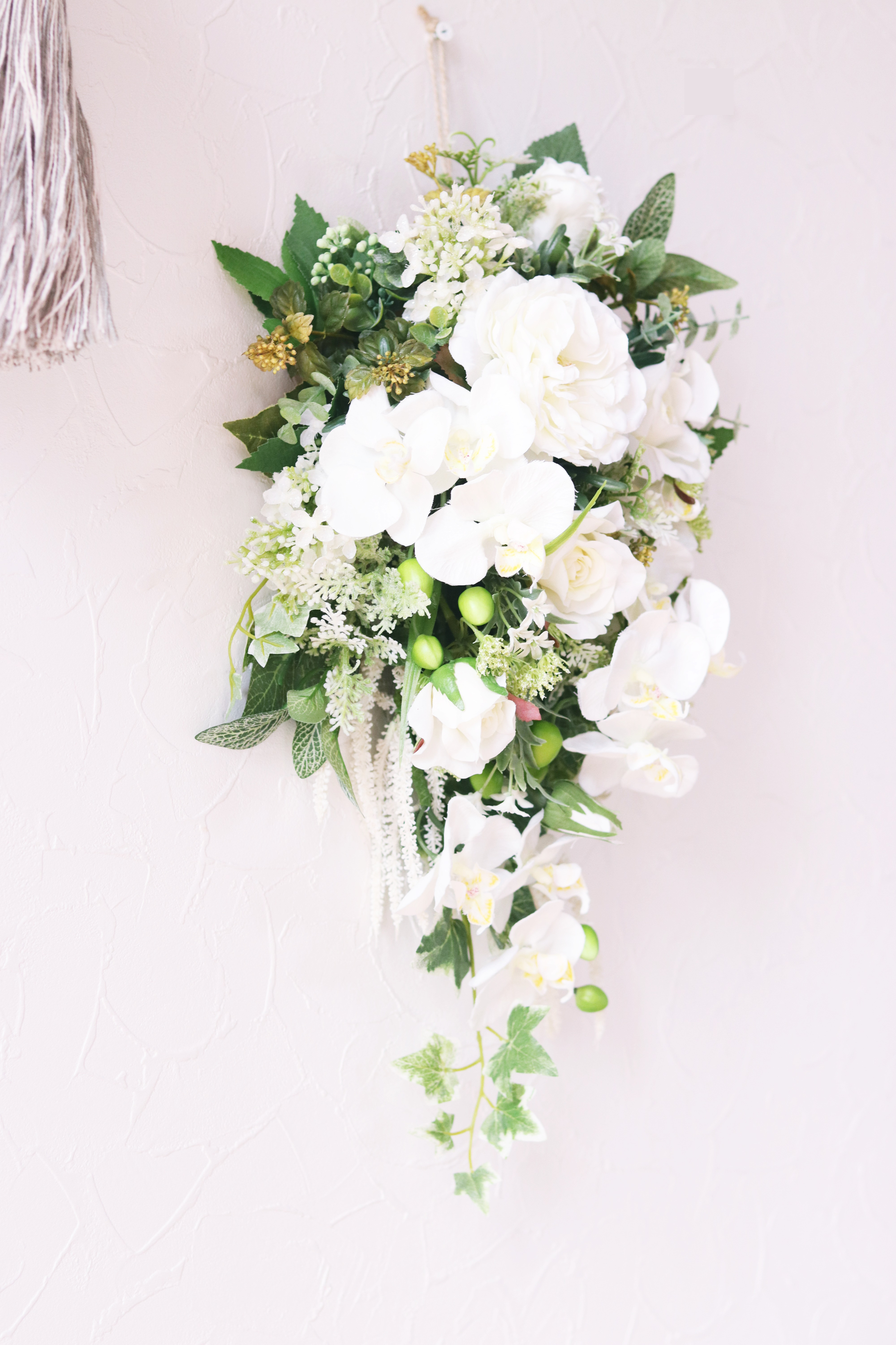 ローズと胡蝶蘭の華やかスワッグ　壁飾り「Creema限定」