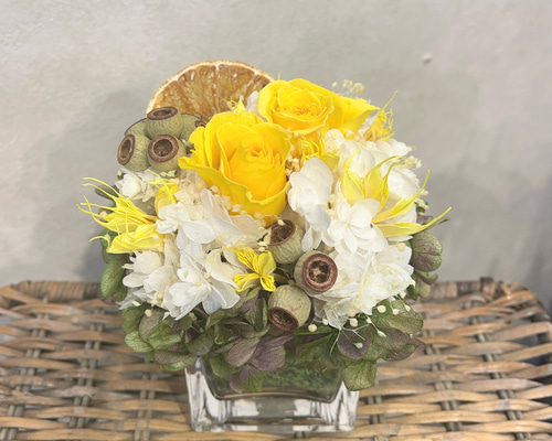 フラワーアレンジメント　イエロー系 e1001017b9eb048984fa23843d7117