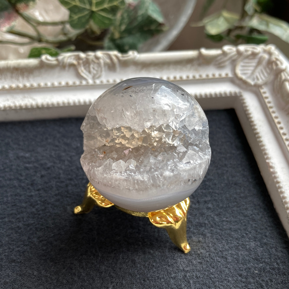 台座付き 高品質 虹入り フローライト 丸玉 B