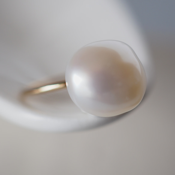 【再販開始】大粒バロックパールの14kgf上品シンプルリング　6月誕生石パール 淡水真珠の指輪 7枚目の画像