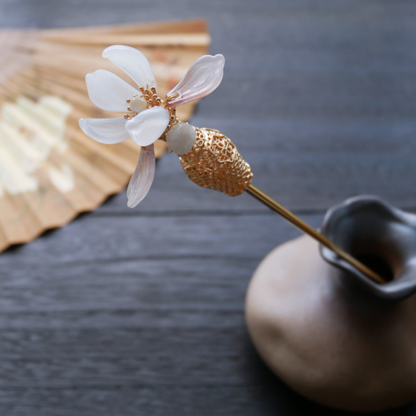 [モフイパビリオン] 花瓶の花のかんざし 1枚目の画像