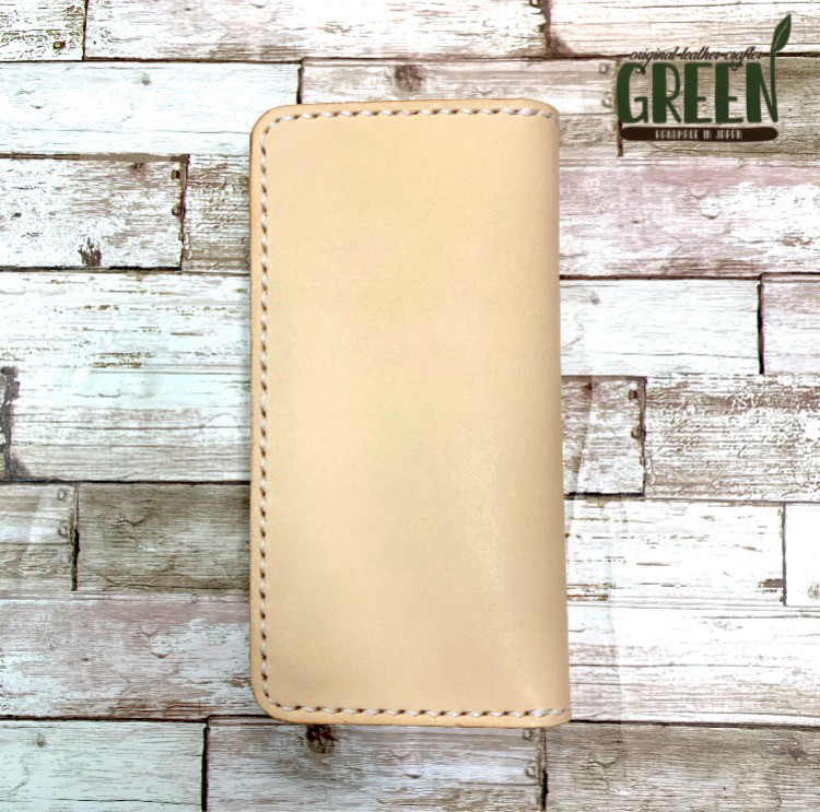 2枚ポケット付き　ヌメ革　iPhoneケース　ナチュラル　スマホケース　　　手帳型　本革　大人　シンプル　レザーケース