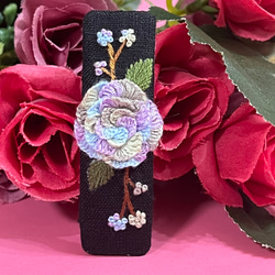 刺繍ブローチ　ヘアピン　花　夏　ギフト　ハンドメイド 1枚目の画像