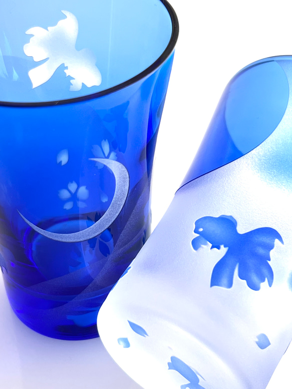 -SAKURA- 月亮、太陽和搖曳的金魚玻璃杯 2 副眼鏡淺藍色櫻花 第1張的照片