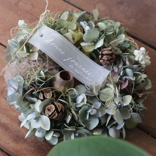 アンティーク紫陽花とユーカリの癒しリース