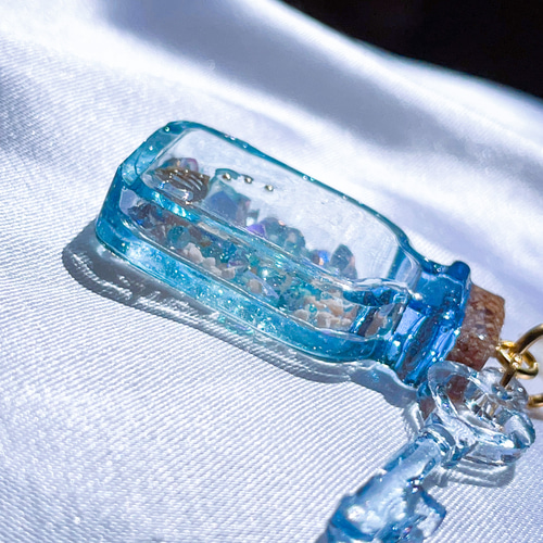 シャカシャカキーホルダーブルージャム瓶シェイカー