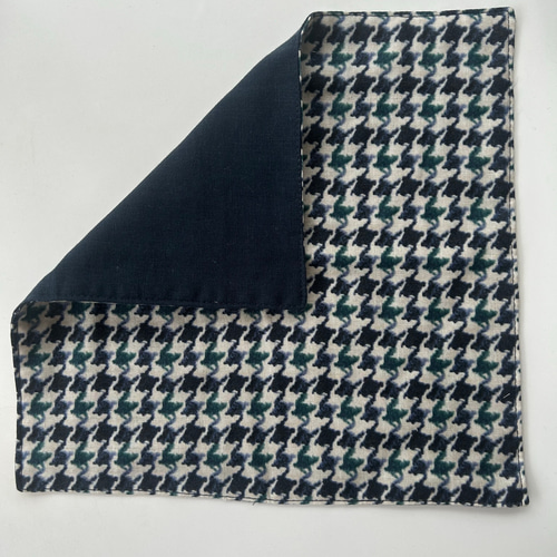 ハンドメイド 4重ガーゼハンカチ 2枚セット 千鳥格子&タータン