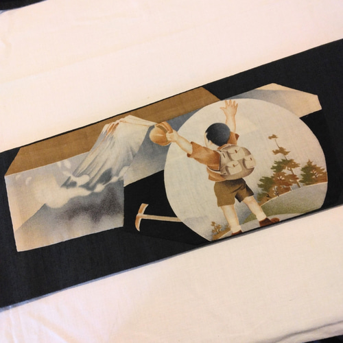 新品】半幅帯・正絹大島・1点物・可愛い柄(富士登山) 紬と村山