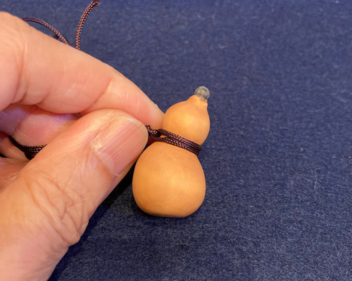 金属製ひょうたん年代物ストラップ？ 金属製ひょうたん年代物ストラップ？