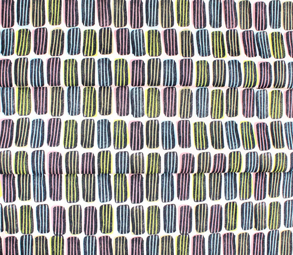 カットクロス Paintbrush Studio Fabrics New Abstracts Striped Oval 6枚目の画像