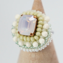 閒聊戒指，也可用於繫圍巾 167 均碼串珠刺繡戒指 綠色寶石超大戒指 第2張的照片