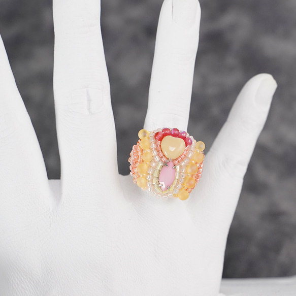 閒聊戒指，也可用於繫圍巾 170 均碼串珠刺繡戒指 粉紅色 Bijou 超大戒指 第4張的照片