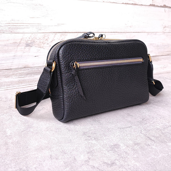 長財布も入るコンパクトショルダーバッグ（シュリンクレザー・ブラック）　ミニショルダー　ダブルファスナー　サコッシュ 長財布も入るコンパクトショルダーバッグ シュリンクレザー ブラック