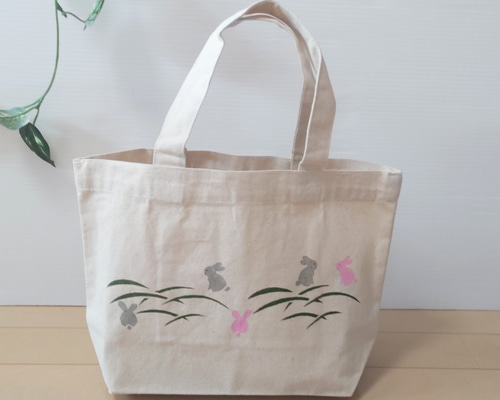 点と線模様製作所　ハンドメイド　バッグ　うさぎ　トートバッグ たち耳うさぎのトートバッグ（丸型・水玉×オレンジ）