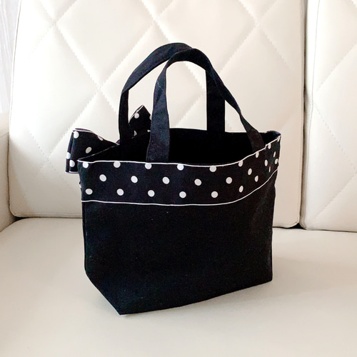 ♥専用♥おリボンづくしのトートバッグ♥サブバッグ♥ランチバッグ♥エコバック♥ 保冷バッグ ランチバッグ トートバッグ おしゃれ パールリボン