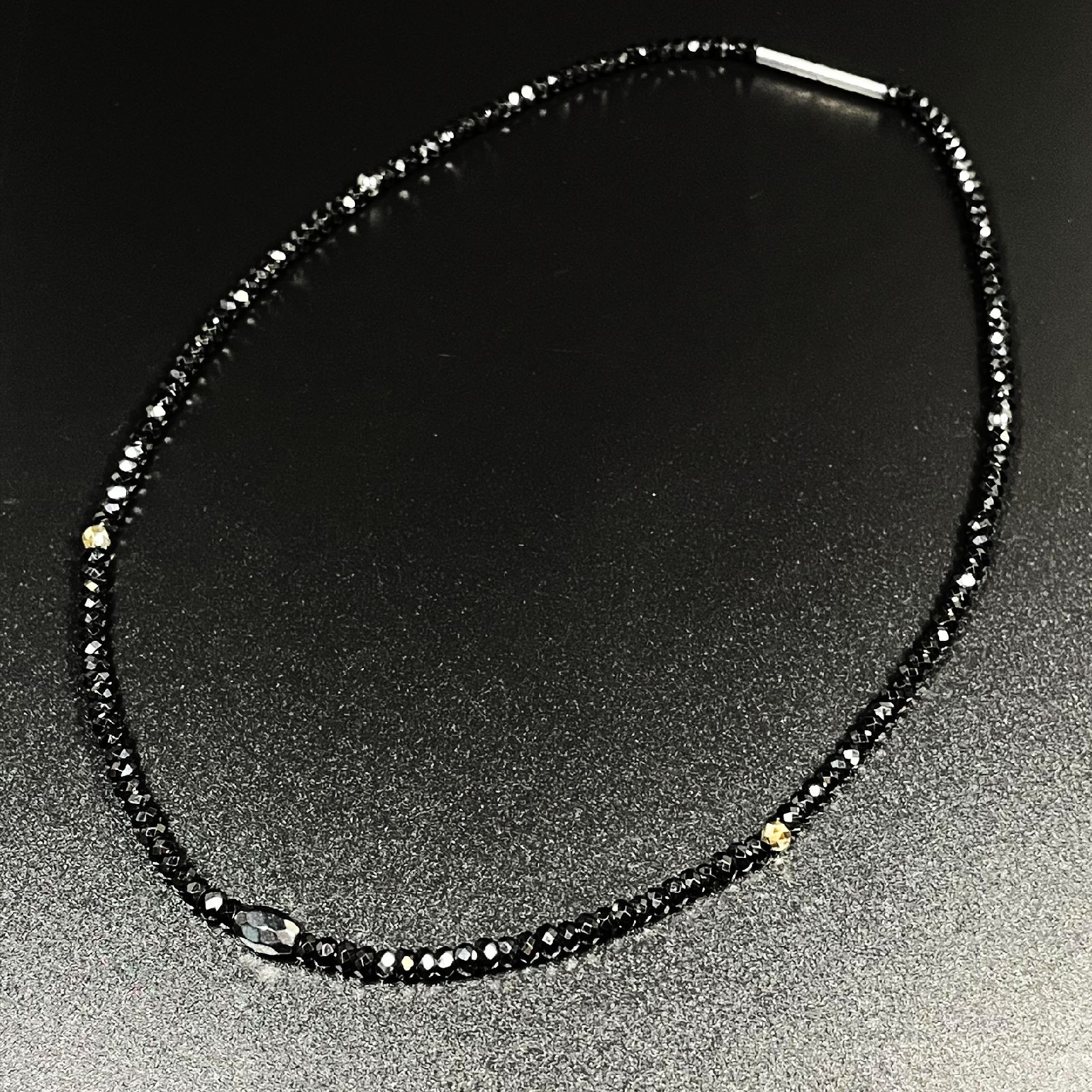 【高級感溢れるデザイン】K18ビーズ ブラックスピネル ヘマタイト 磁気 ネックレス ＳＰＫｎ３ 最高の贈り物