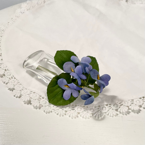 布花かれんな野すみれのブーケコサージュ コサージュ 布花工房