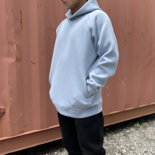 秋〜春まで！【ユニセックス 】ダンボールニット シームポケット付プル