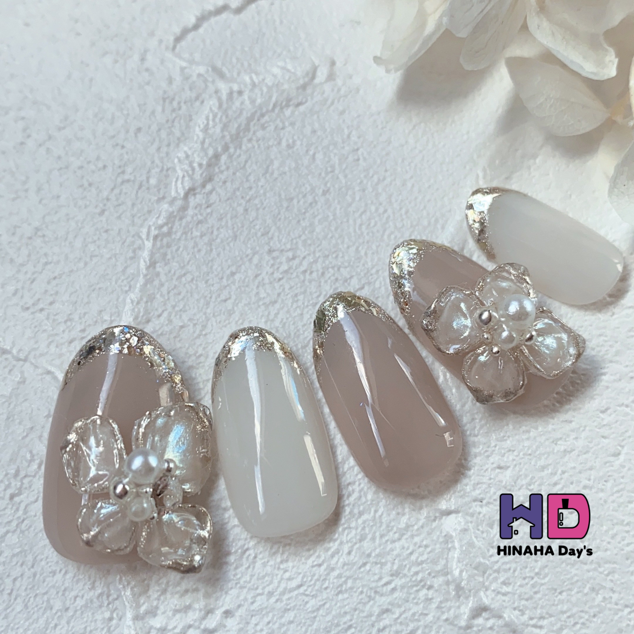 《専用ケース付✨》ブライダル/ネイルチップ/3D/結婚式/グレージュ/花/逆ガラスフレンチ/大人可愛い/成人式/結婚式