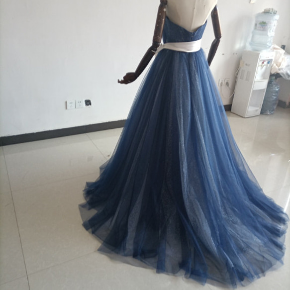 豪華！ カラードレス 青/ブルー キラキラチュール 結婚式/披露宴 4枚目の画像