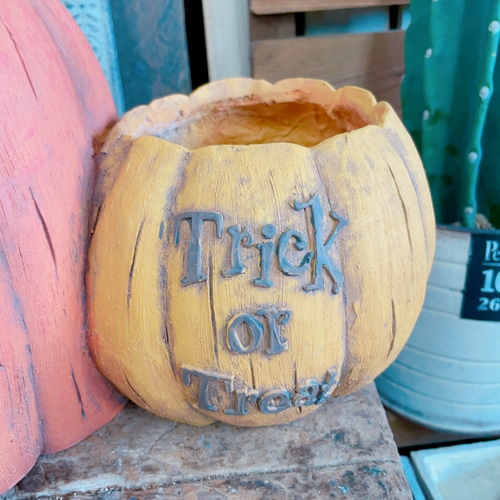 ミルキーさま20%OFF 陶器鉢 ハロウィン　コウモリ鉢　パンプキンとねずみさん ハロウィン　コウモリ鉢　パンプキンとねずみさん 陶器鉢 ミルキーさま20%OFF