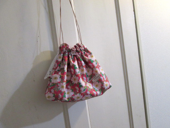 Le sac trapeze et le petit pochon リバティ ドーセットローズのポシェットと小さな巾着 10枚目の画像