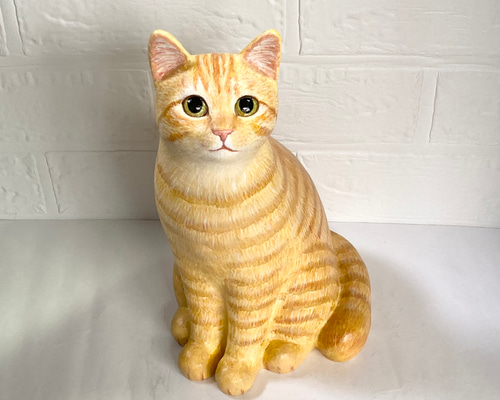 茶とら猫の置物 (見上げる茶とら猫) 立体・オブジェ 猫ハウス 通販