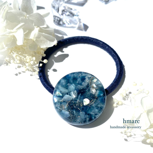 初夏ブルーフラワーレジンヘアゴム ポニーフック変更可能。