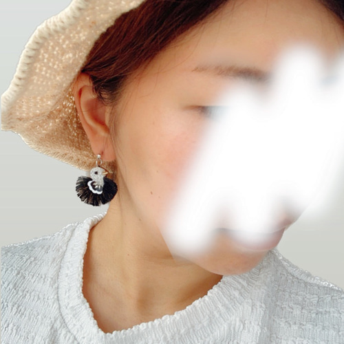 纏う（まとう）耳飾り【ダチョウ】⑧ イヤリング・ノンホールピアス