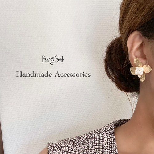 (184)パール　一粒　シンプル　ゴールド　ハンドメイドピアス　イヤリング ハンドメイドシンプルパールピアス ピアス（スタッド・一粒