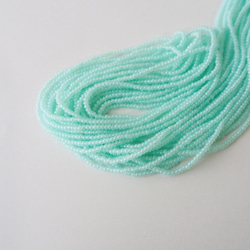 チェコ シードビーズ(11/0) オパールミント #PE05-O.MT /オートクチュール刺繍糸通しビーズ 1枚目の画像