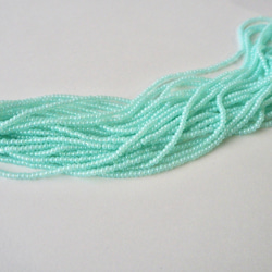 チェコ シードビーズ(11/0) オパールミント #PE05-O.MT /オートクチュール刺繍糸通しビーズ 2枚目の画像