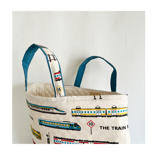 電車柄♬生成り✖️くすみ青緑⭐︎レッスンバッグと上履き入れ、お