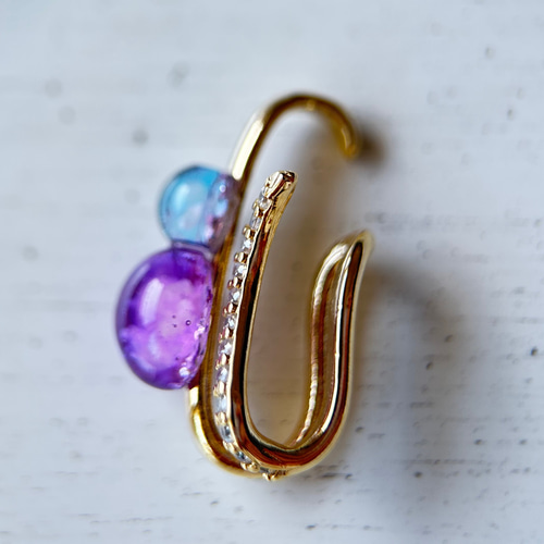 イヤーカフ　蝶　紫　グラデーション　ノンホール イヤーカフ蝶紫グラデーションノンホール