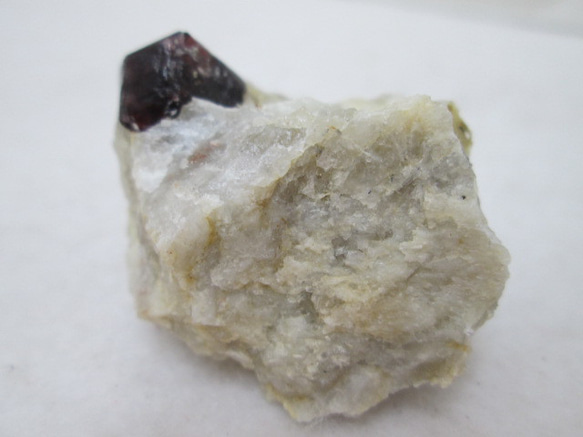 No.CR-２5　天然石　原石 　ガーネット結晶母岩付　３７ｇ 4枚目の画像